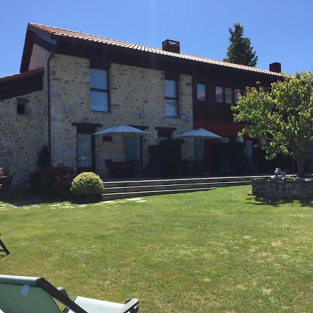 Apartamentos El Hospital De Villahormes Экстерьер фото