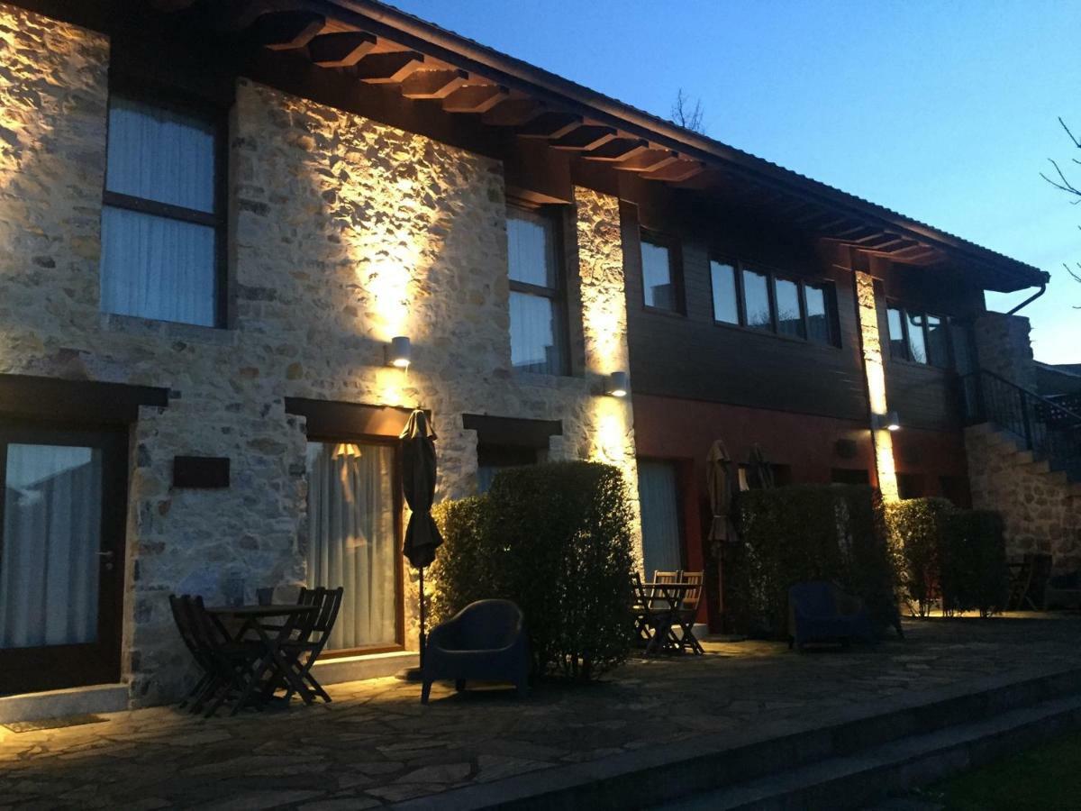 Apartamentos El Hospital De Villahormes Экстерьер фото